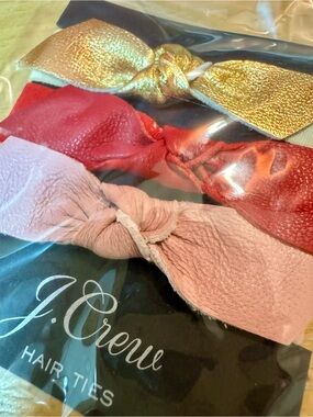 NWT J.Crew leather bow hair ties (Item G9835)